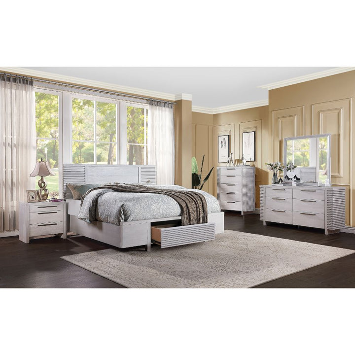 ACME Aromas White Oak Bed Model 28110 - MONAVILLA