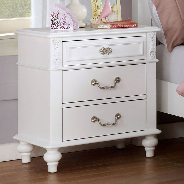 Furniture Of America Belva White Traditional Night Stand With Usb Outlet Model CM7174N - MONAVILLA