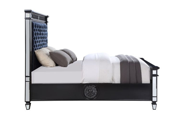 ACME Varian II Black Velvet & BLACK & Sliver FINISH Bed Model BD00584 - MONAVILLA